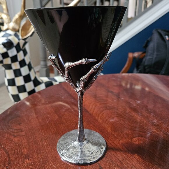 HALLOWEEN FALL METAL SCARY SKELETON HAND BLACK MARTINI WINE BAR GLASS GOBLET - Picture 2 of 9